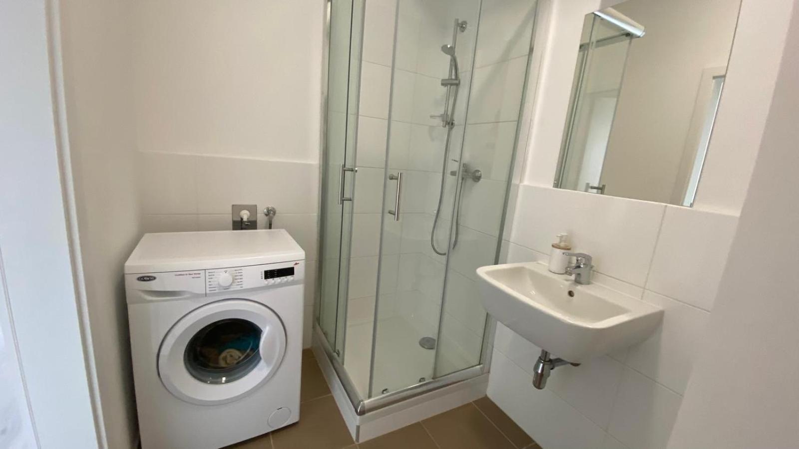 1 Room Apartment With Terrace, Slnecnice, 18B Bratysława Zewnętrze zdjęcie